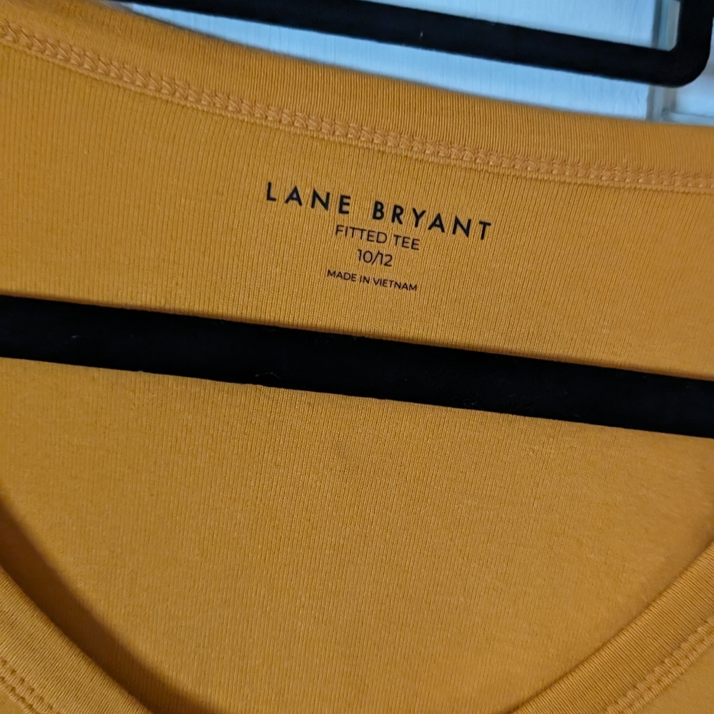 Lane bryant mustard ss top NWT size 10/12- LARGE - Picture 7 of 7